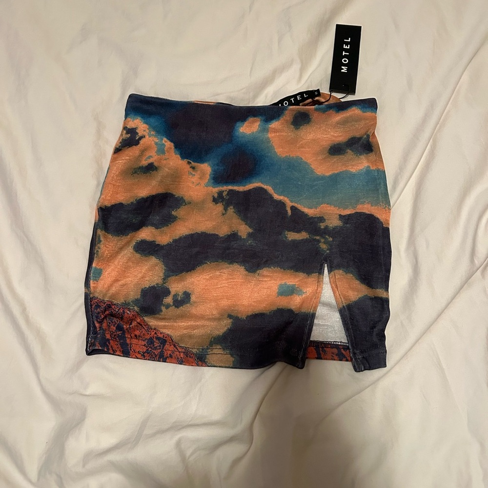 **NWT Motel Skirt